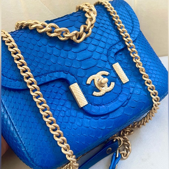 💙Extremely Rare💙Chanel Python Royal Blue GHW Single Flap Bag - Picture 2 of 15